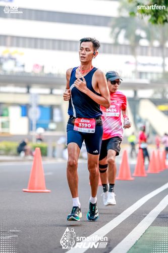 Race photo from Smartfren Run 2025 