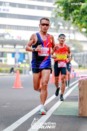 Race photo from Smartfren Run 2025 