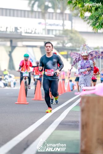Race photo from Smartfren Run 2025 