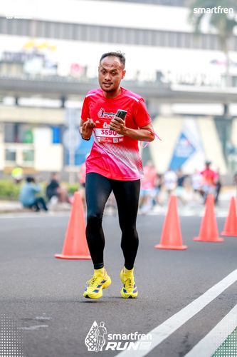 Race photo from Smartfren Run 2025 