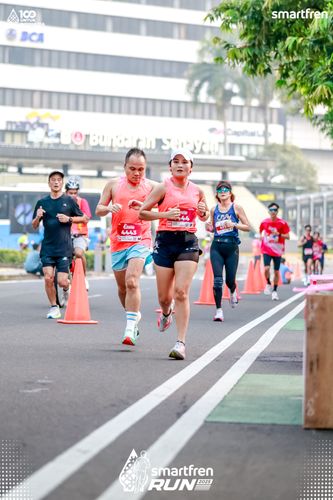 Race photo from Smartfren Run 2025 
