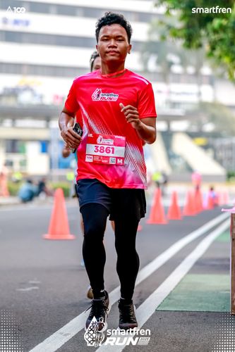 Race photo from Smartfren Run 2025 