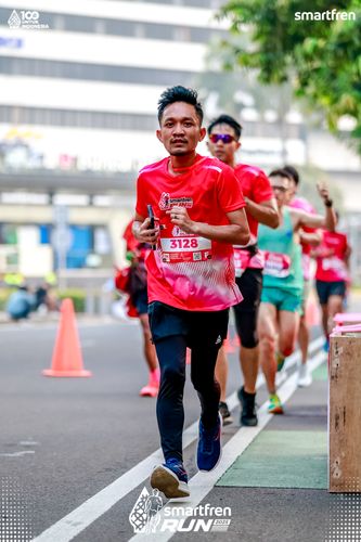 Race photo from Smartfren Run 2025 