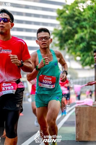 Race photo from Smartfren Run 2025 