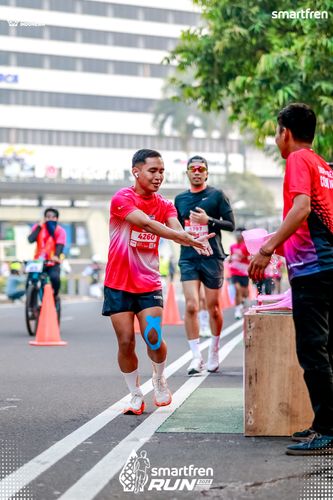 Race photo from Smartfren Run 2025 