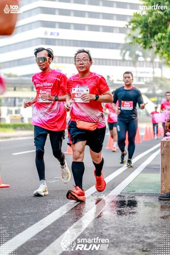 Race photo from Smartfren Run 2025 