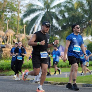 Race photo from BOGORUN 2026
