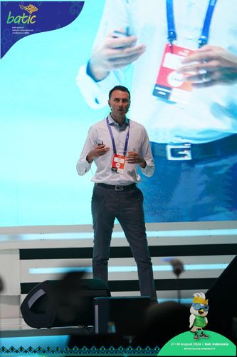 Race photo from Telin Batic 2024 Photo Search
