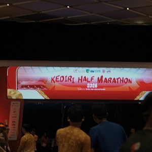 Race photo from KEDIRI HALF MARATHON 2026