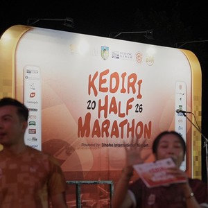 Race photo from KEDIRI HALF MARATHON 2026