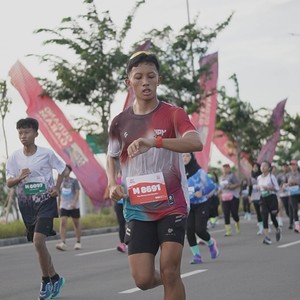 Race photo from KEDIRI HALF MARATHON 2026