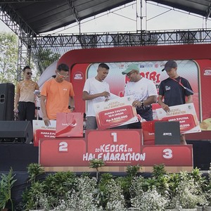 Race photo from KEDIRI HALF MARATHON 2026