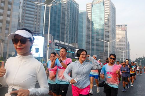 Race photo from Nu Skin RUN 10K Vibes 2024
