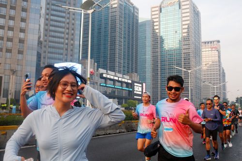 Race photo from Nu Skin RUN 10K Vibes 2024