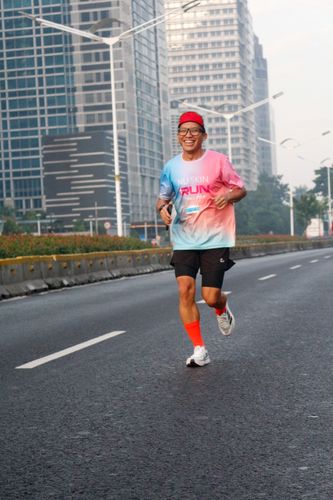Race photo from Nu Skin RUN 10K Vibes 2024
