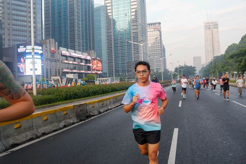 Race photo from Nu Skin RUN 10K Vibes 2024