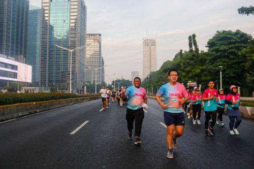 Race photo from Nu Skin RUN 10K Vibes 2024