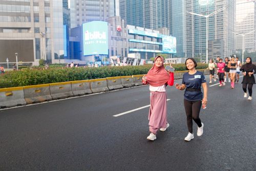 Race photo from Nu Skin RUN 10K Vibes 2024