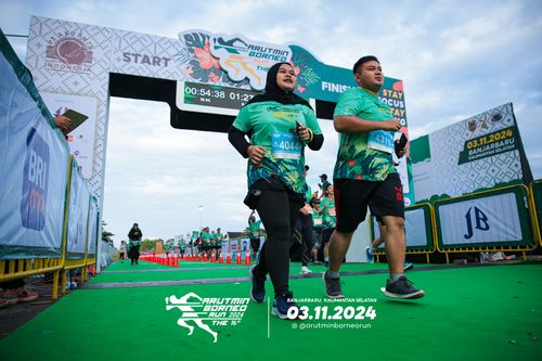 Race photo from Arutmin Borneo Run 2024