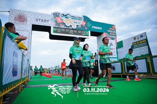 Race photo from Arutmin Borneo Run 2024