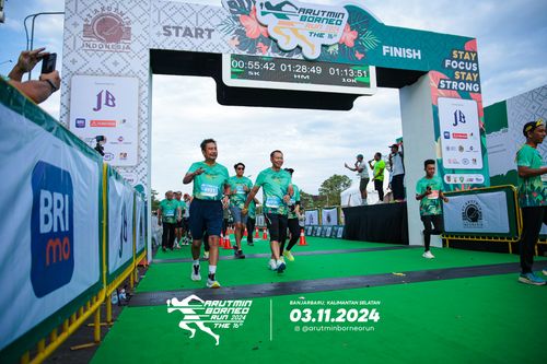 Race photo from Arutmin Borneo Run 2024