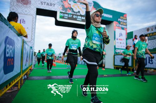 Race photo from Arutmin Borneo Run 2024