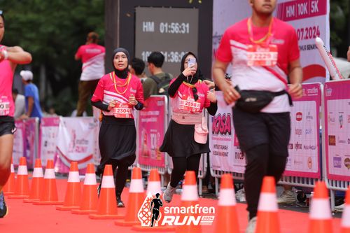Race photo from Smartfren Run 2024