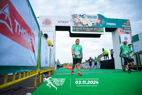 Race photo from Arutmin Borneo Run 2024