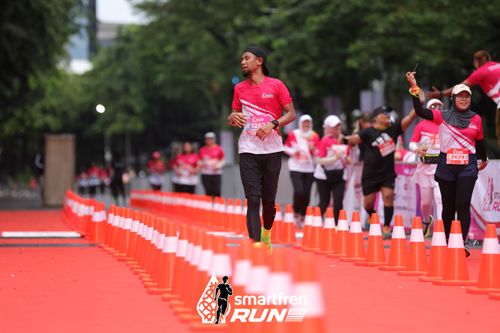Race photo from Smartfren Run 2024