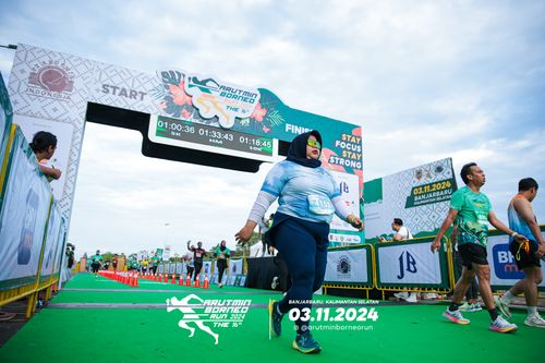 Race photo from Arutmin Borneo Run 2024