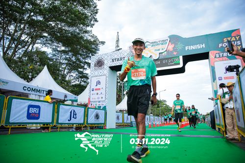Race photo from Arutmin Borneo Run 2024
