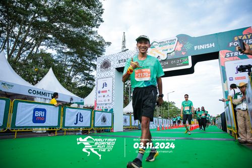 Race photo from Arutmin Borneo Run 2024