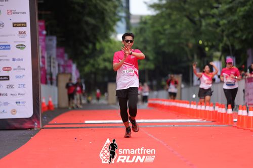 Race photo from Smartfren Run 2024
