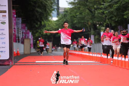 Race photo from Smartfren Run 2024