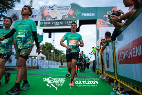 Race photo from Arutmin Borneo Run 2024