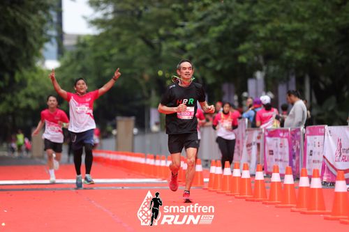 Race photo from Smartfren Run 2024