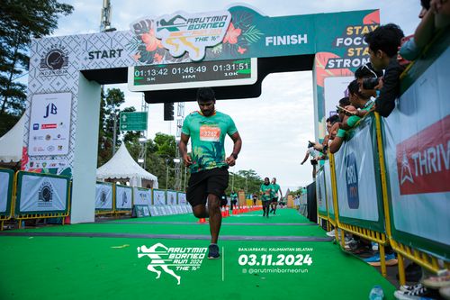 Race photo from Arutmin Borneo Run 2024