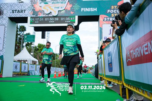 Race photo from Arutmin Borneo Run 2024