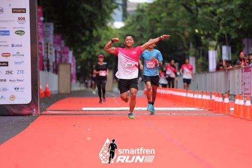 Race photo from Smartfren Run 2024