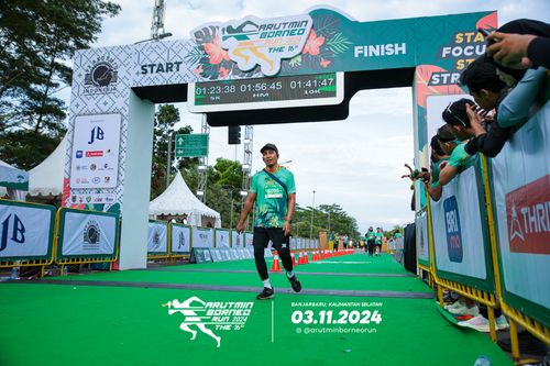 Race photo from Arutmin Borneo Run 2024