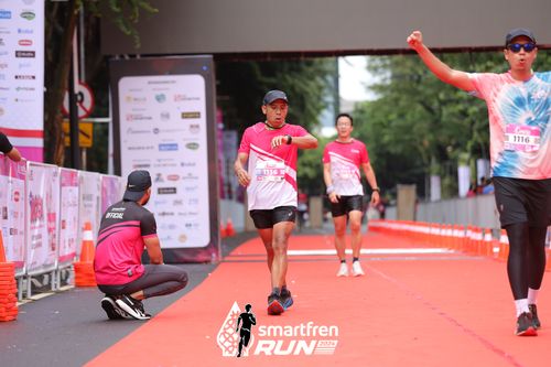 Race photo from Smartfren Run 2024