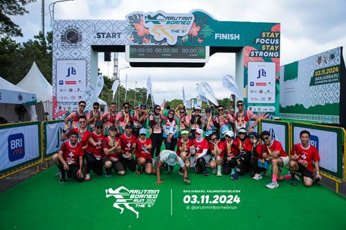 Race photo from Arutmin Borneo Run 2024