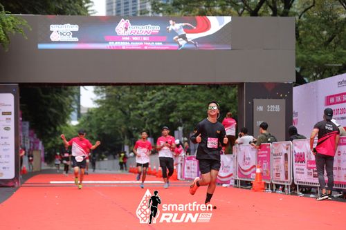 Race photo from Smartfren Run 2024