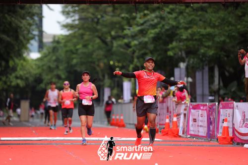 Race photo from Smartfren Run 2024