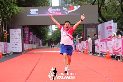 Race photo from Smartfren Run 2024