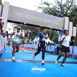 Race photo from BOGORUN 2026