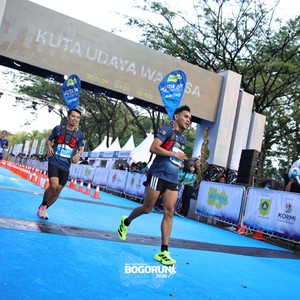 Race photo from BOGORUN 2026
