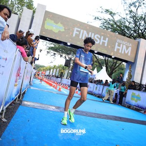 Race photo from BOGORUN 2026