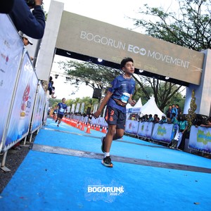 Race photo from BOGORUN 2026