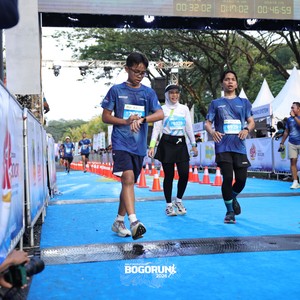 Race photo from BOGORUN 2026